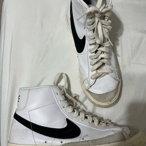 Nike White and Black High-Top Sneakers Men’s size 9.5